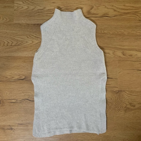WILFRED| DURANDAL ITALIAN WOOL SLEEVELESS TOP - Picture 8 of 8